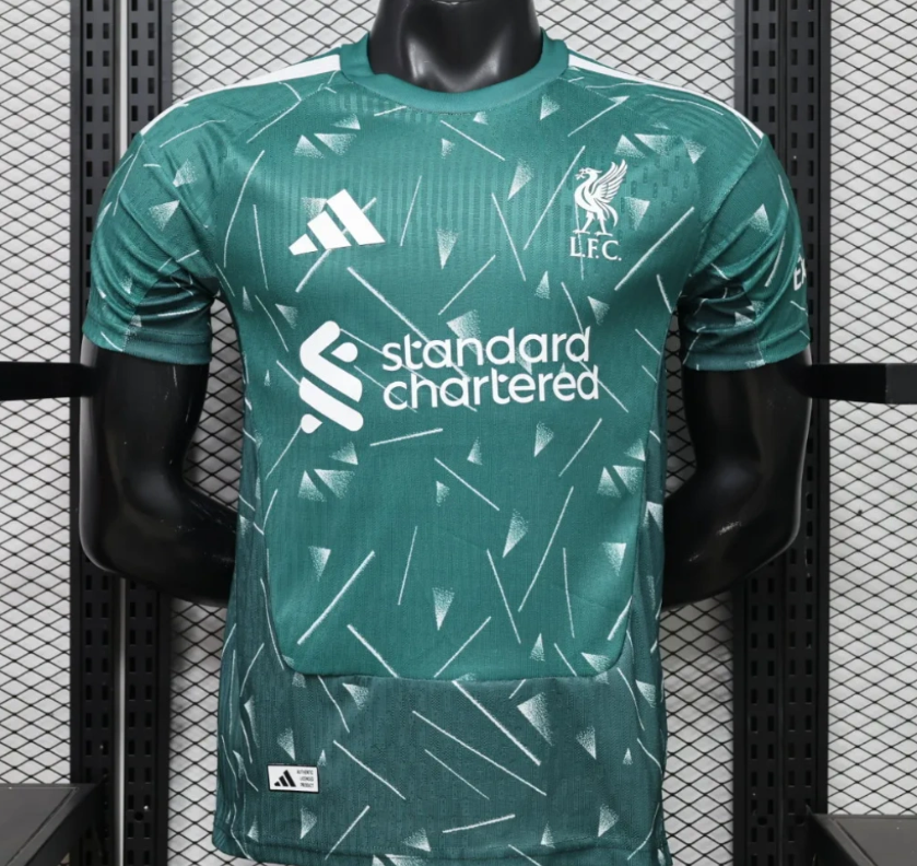 Liverpool Goalkeeper Jersey Player Version 26/27
