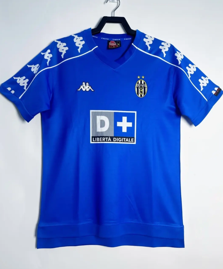 Juventus Away Retro Jersey 1999/00