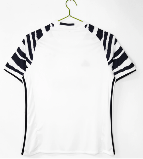 16/17 Juventus Third Retro Jersey
