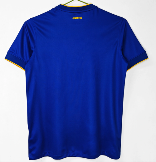 14/15 Juventus Third Retro Jersey