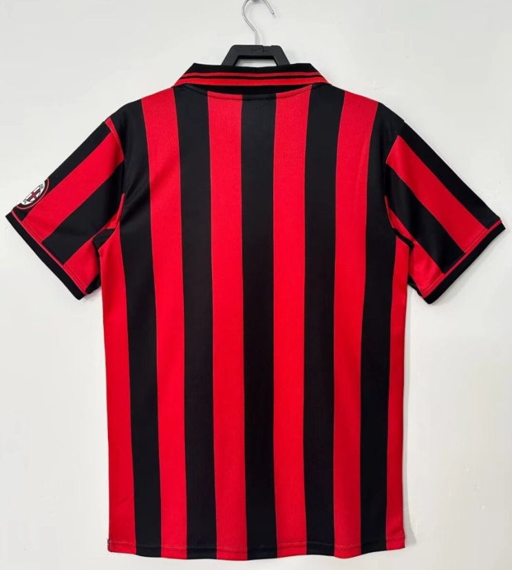 AC Milan BAGGIO #18 Retro Jersey Home 1996/97