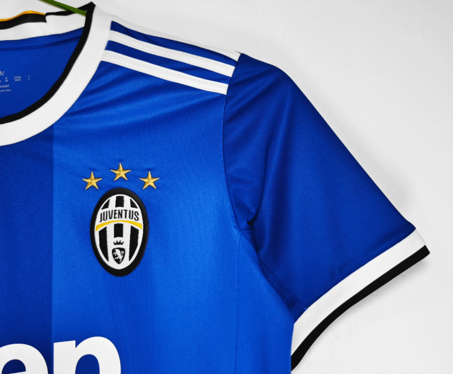 2016-17 Juventus Away Retro Jersey