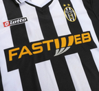2001-02 Juventus Retro Jersey Home