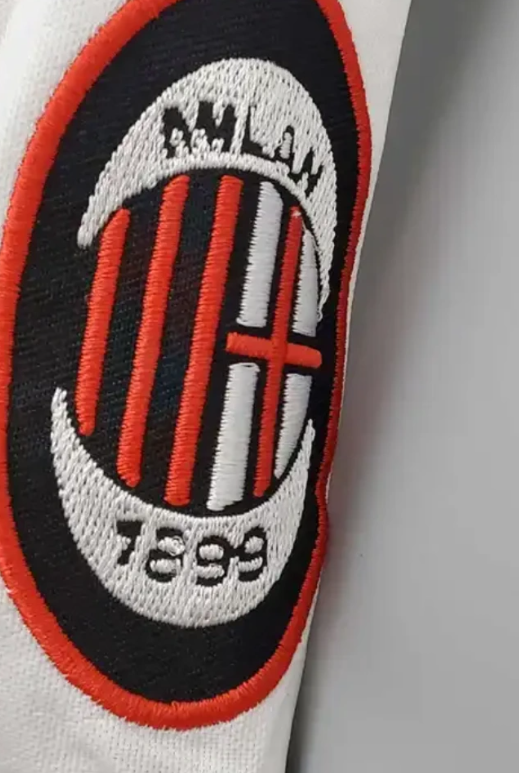 AC Milan BAGGIO #18 Retro Jersey Away 1996/97
