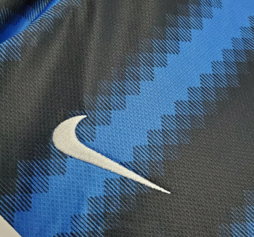 10-11 Inter Milan Retro Jersey Home