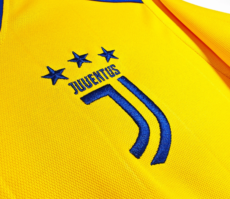 2017-18 Juventus Away Retro Jersey